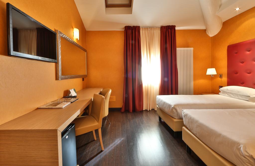 Best Western Hotel Piemontese Bergamo Luaran gambar